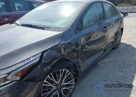 2024 Kia Forte Gt Line z USA, uszkodzony, nr VIN 3KPF54AD2RE752873